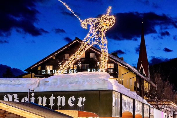 beleuchtung-in-seefeld-lichter-in-der-fussgaengerzone-by-mk-illuminations-langlaeufer-1-23