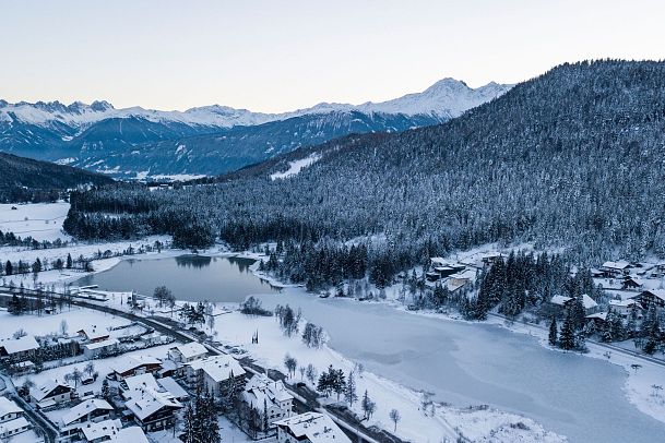 luftaufnahme-wildsee-im-winter-seefeld-1