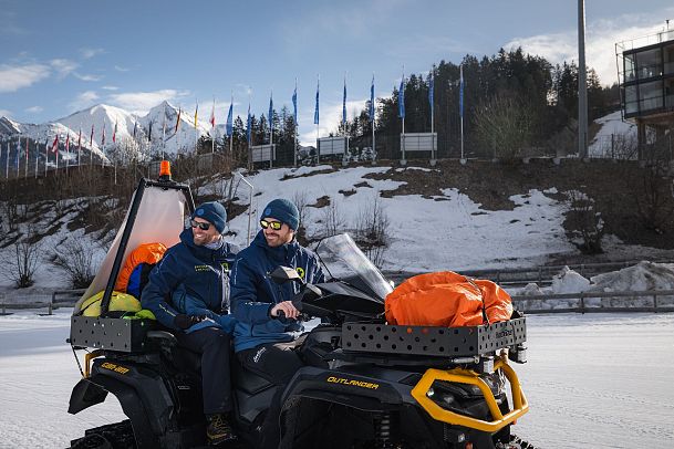 seefeld-loipenservice-mitarbeiter-auf-quad-1