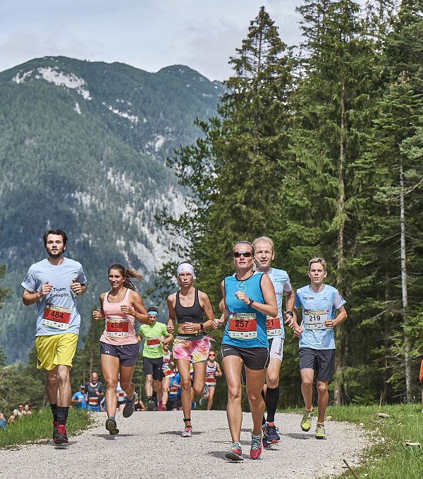 ganghofertrail-teilnehmer-in-natur-und-wald-2018-leutasch-68-1