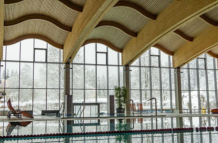 schwimmbad-erlebniswelt-alpenbad-leutasch-im-winter-8