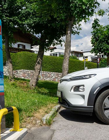 sub-e-tankstelle-bei-tennishalle-seefeld