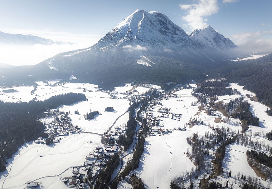 sub1-drohnenaufnahme-hohe-munde-im-winter-1